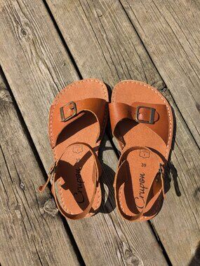 Crupon Barefoot Sandals Women's Size 9